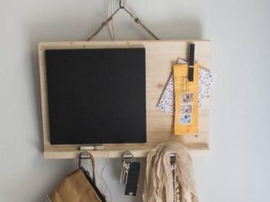 Jak vyrobit tabuli a organizátor do předsíně